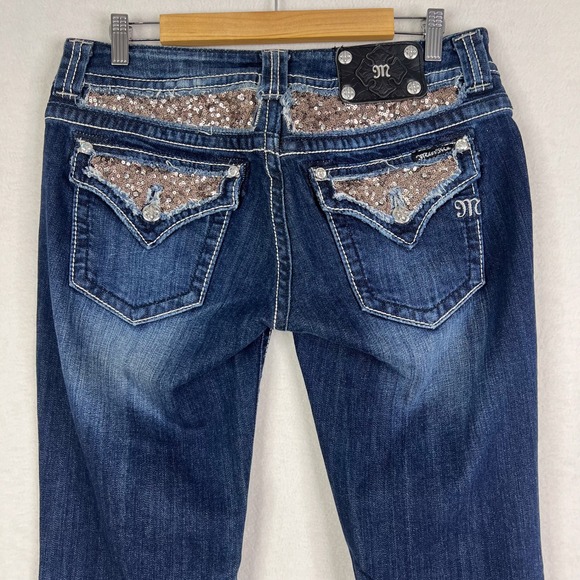 Miss Me Dark Wash Sequin Flap Pockets Low Rise Bootcut Jeans Size 31 - Picture 6 of 15